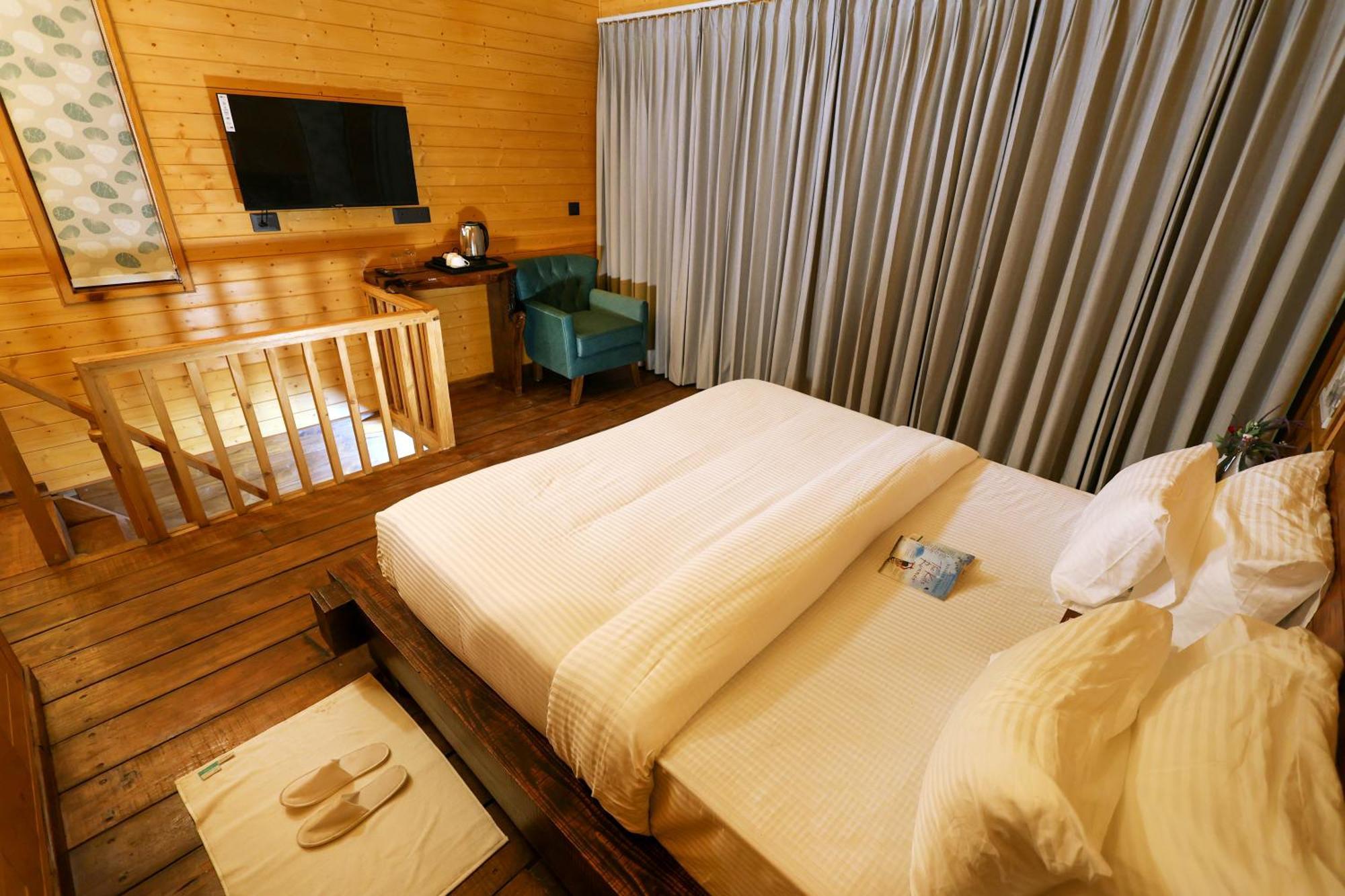 Homestay Koro Treehouse Luxury Wooden And With Private Pool Kasauli