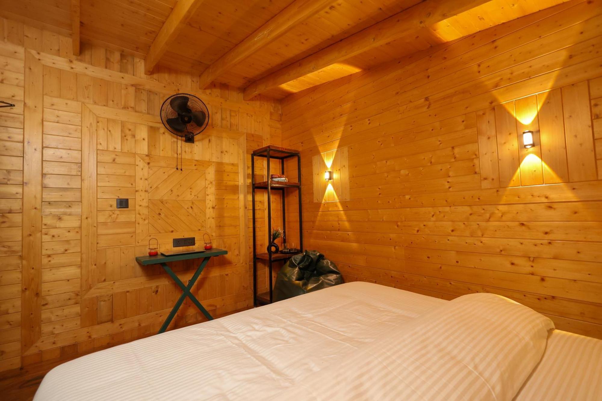 Koro Treehouse Luxury Wooden And With Private Pool * Kasauli